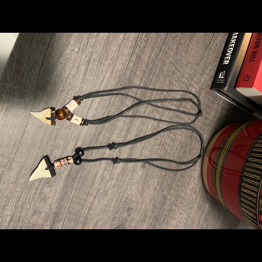 Necklaces - Picture 4 of 4